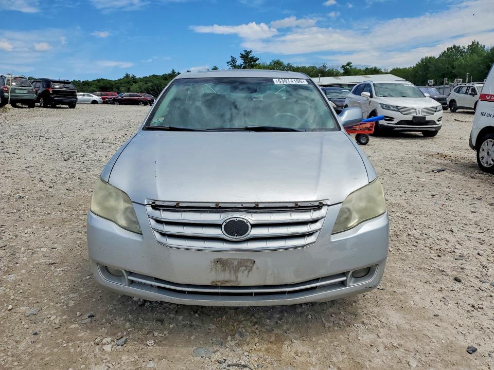 2006 Toyota Avalon მანქანა იყიდება აუქციონზე, vin: 4T1BK36B56U134318, აუქციონის ნომერი: 63874186