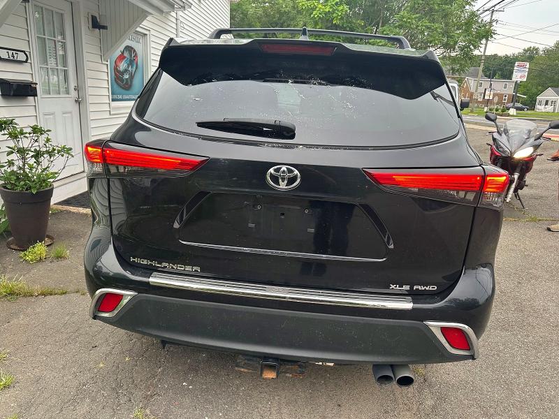 Продажа на аукционе авто 2022 Toyota Highlander, vin: 5TDGZRBH5NS217155, номер лота: 63356086