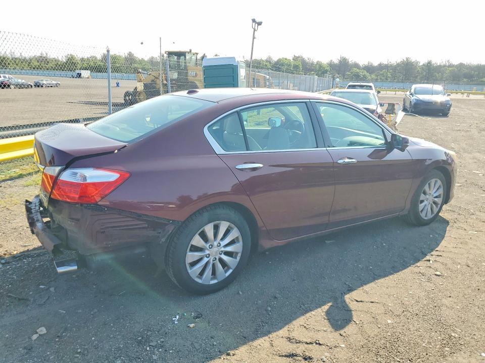 2013 Honda Accord მანქანა იყიდება აუქციონზე, vin: 1HGCR3F94DA038567, აუქციონის ნომერი: 64414606