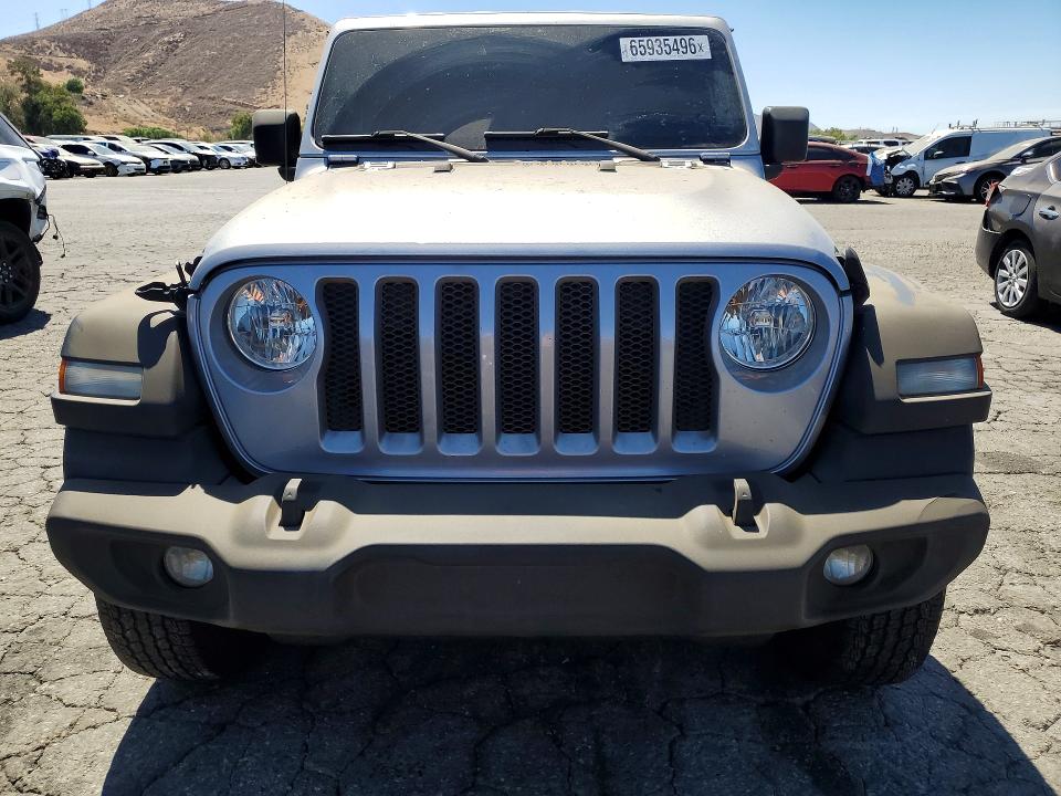 Продаж на аукціоні авто 2018 Jeep Wrangler Unlimited, vin: 1C4HJXDG2JW138069, номер лоту: 65935496
