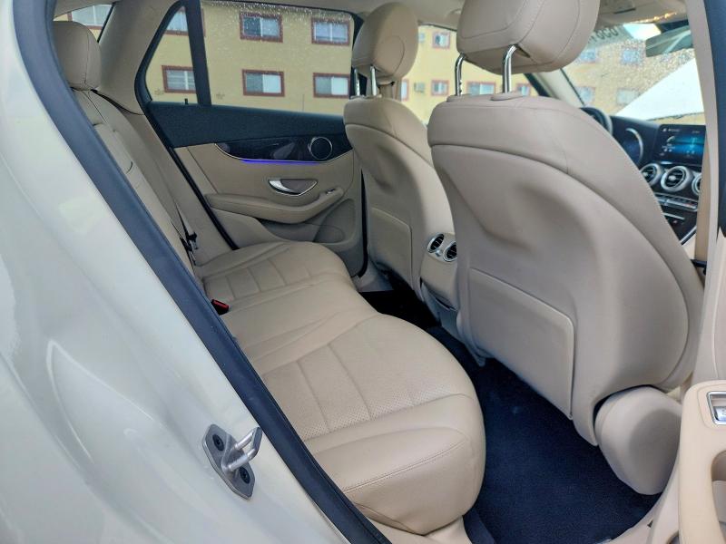 65814936 :رقم المزاد ، W1N0G8DB7NG042517 vin ، 2022 Mercedes-benz Glc مزاد بيع