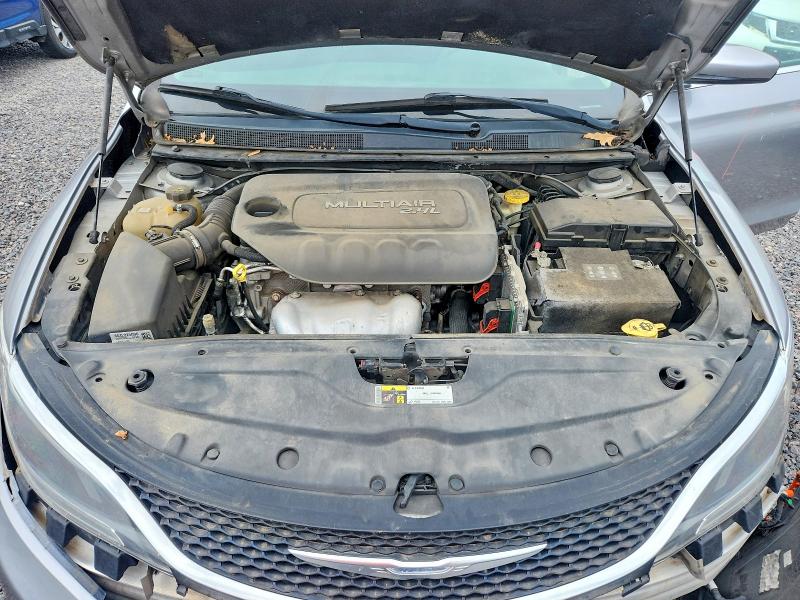 64118886 :رقم المزاد ، 1C3CCCAB4FN748773 vin ، 2015 Chrysler 200 مزاد بيع