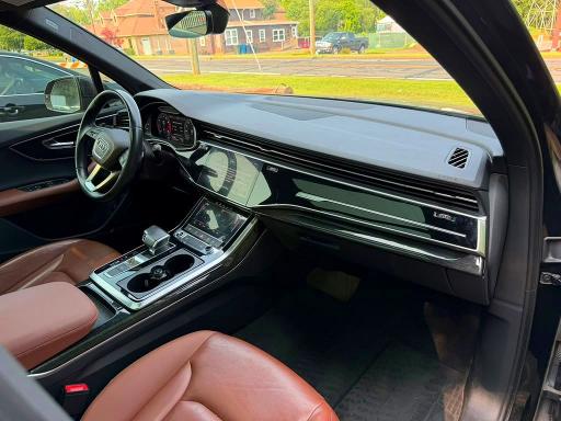Продажа на аукционе авто 2021 Audi Q7, vin: WA1LXAF72MD018267, номер лота: 64675416
