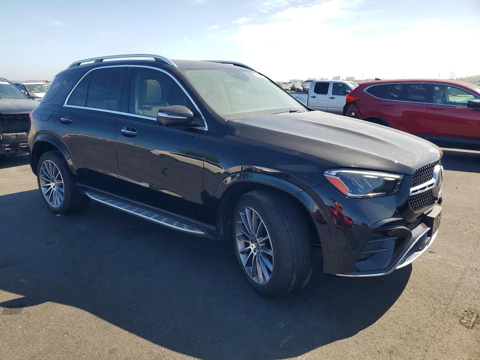Продажа на аукционе авто 2024 Mercedes-benz Gle, vin: 4JGFB5KB8RA989202, номер лота: 64028116