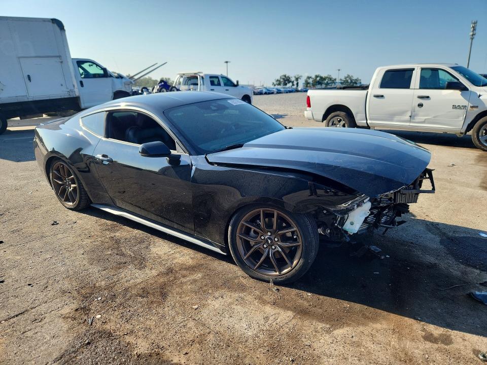 65276836 :رقم المزاد ، 1FA6P8TH9R5137370 vin ، 2024 Ford Mustang مزاد بيع