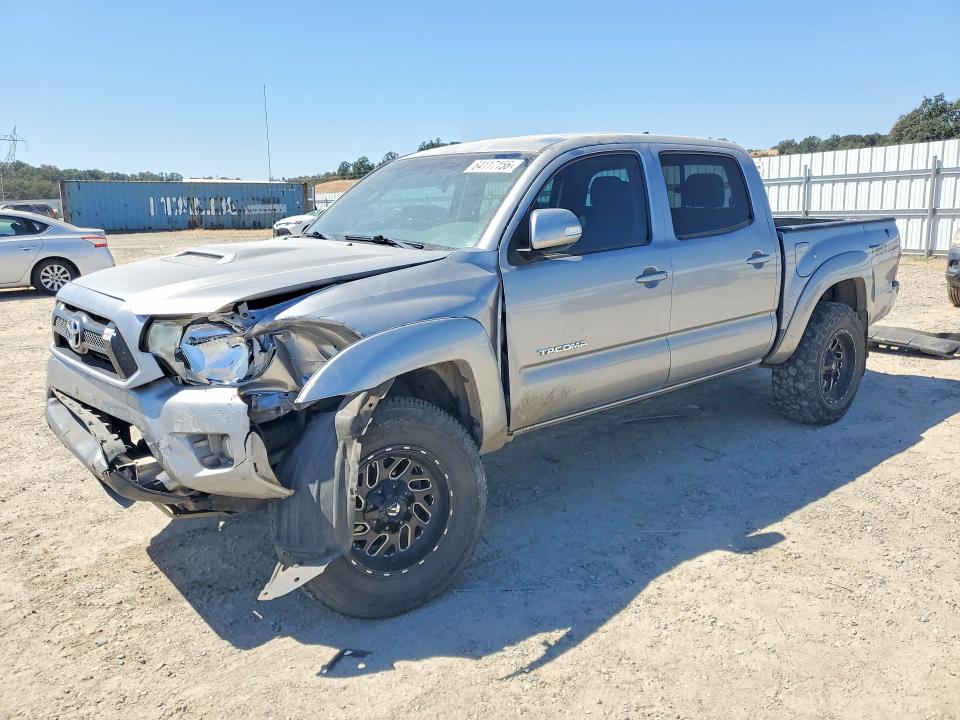 2015 Toyota Tacoma მანქანა იყიდება აუქციონზე, vin: 3TMLU4EN4FM180831, აუქციონის ნომერი: 64117156
