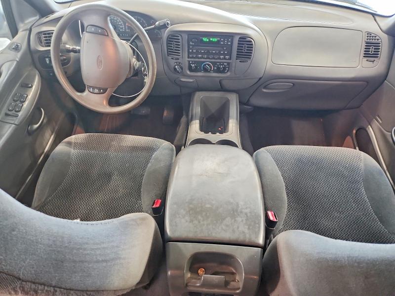 2000 Ford Expedition მანქანა იყიდება აუქციონზე, vin: 1FMRU1668YLA54231, აუქციონის ნომერი: 65376886