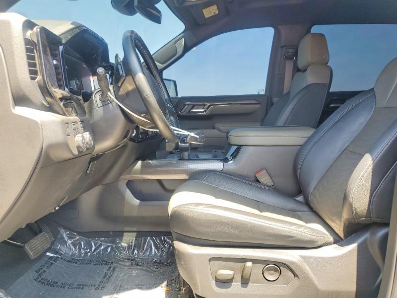 Продаж на аукціоні авто 2025 Chevrolet Silverado, vin: 3GCUKHE85SG162889, номер лоту: 63570196