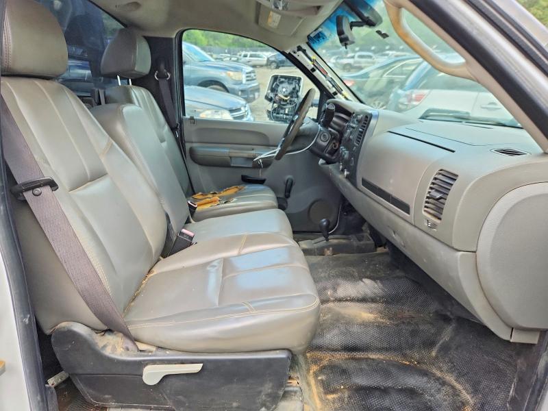 65734616 :رقم المزاد ، 1GBJK346X8E106781 vin ، 2008 Chevrolet Silverado مزاد بيع