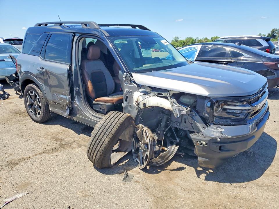 Продаж на аукціоні авто 2022 Ford Bronco Sport, vin: 3FMCR9C69NRE27834, номер лоту: 63646436