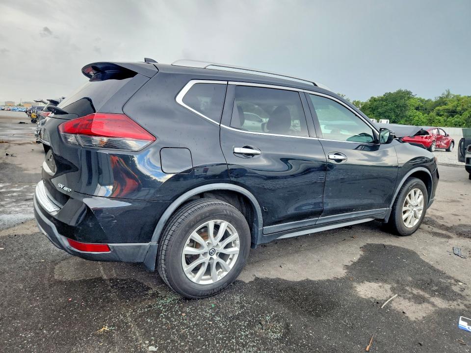 Продажа на аукционе авто 2018 Nissan Rogue, vin: KNMAT2MV5JP610112, номер лота: 66738326