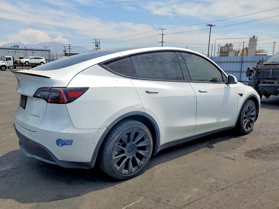 65036886 :رقم المزاد ، 5YJYGDEE8MF219225 vin ، 2021 Tesla Model Y مزاد بيع
