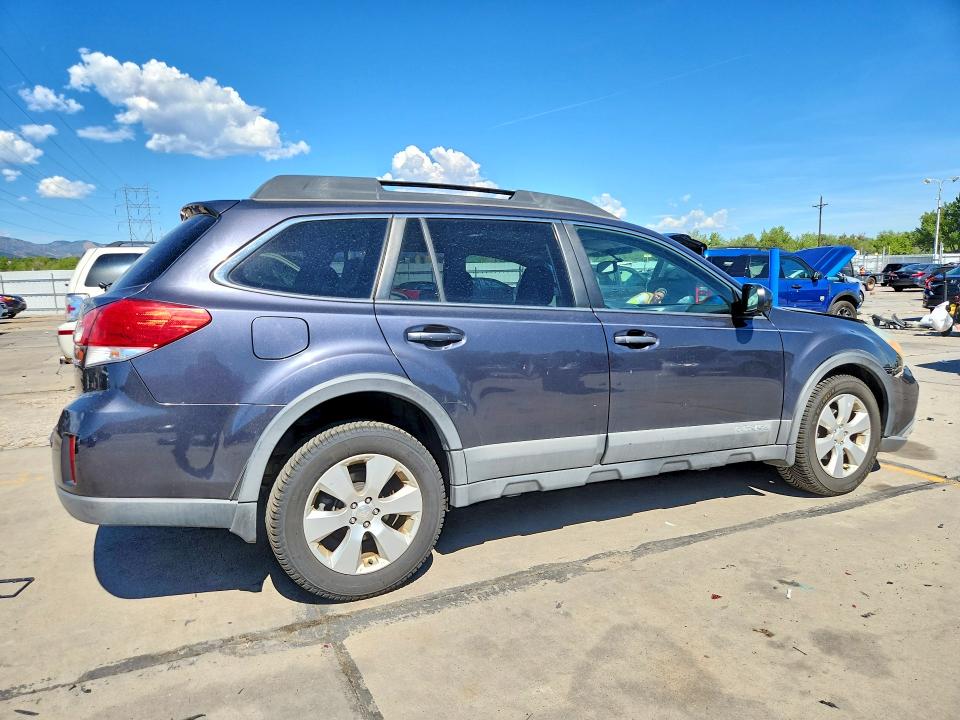 2010 Subaru Outback მანქანა იყიდება აუქციონზე, vin: 4S4BRBKC8A3384493, აუქციონის ნომერი: 65821416