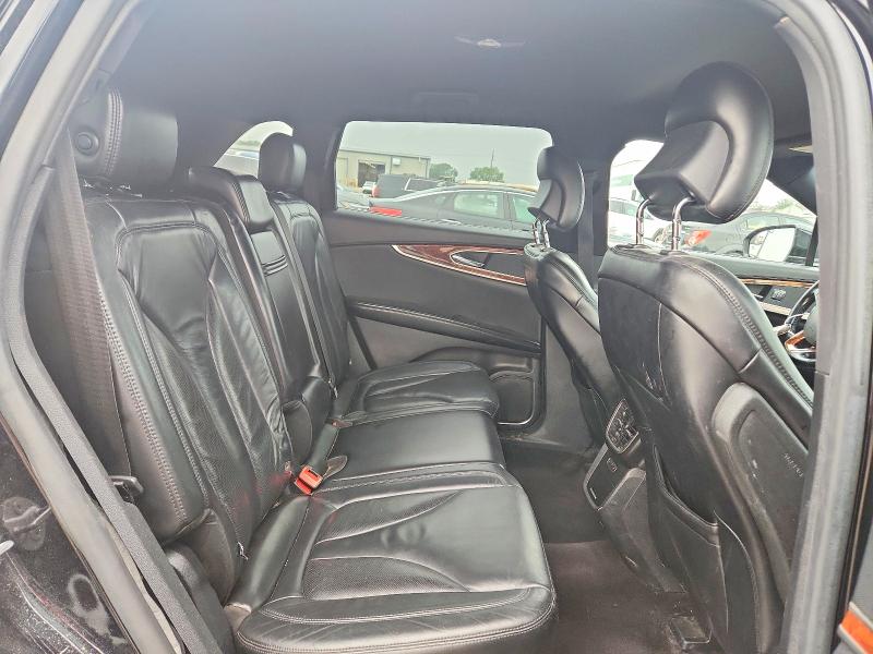 64832456 :رقم المزاد ، 2LMTJ8KR0GBL77408 vin ، 2016 Lincoln Mkx مزاد بيع