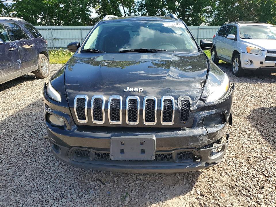 63684106 :رقم المزاد ، 1C4PJMCS6FW753196 vin ، 2015 Jeep Cherokee مزاد بيع