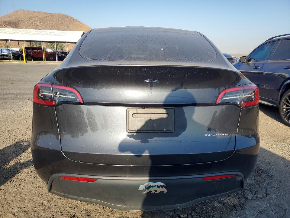 Продаж на аукціоні авто 2025 Tesla Model Y, vin: 7SAYGDEE0SF216643, номер лоту: 63767196