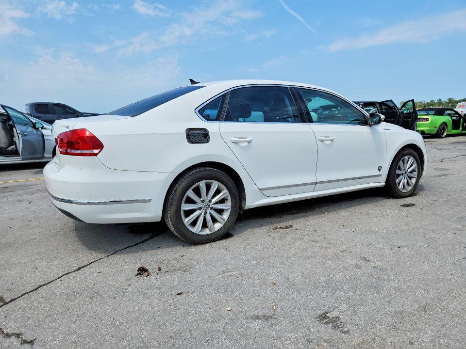 65867156 :رقم المزاد ، 1VWCH7A31CC100339 vin ، 2012 Volkswagen Passat مزاد بيع