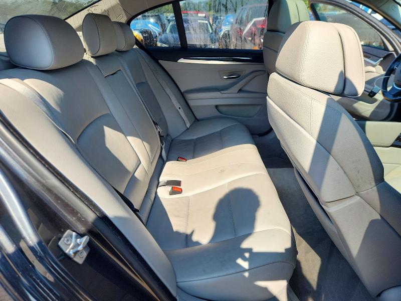 64565436 :رقم المزاد ، WBAFR1C5XBDS36774 vin ، 2011 Bmw 528 مزاد بيع