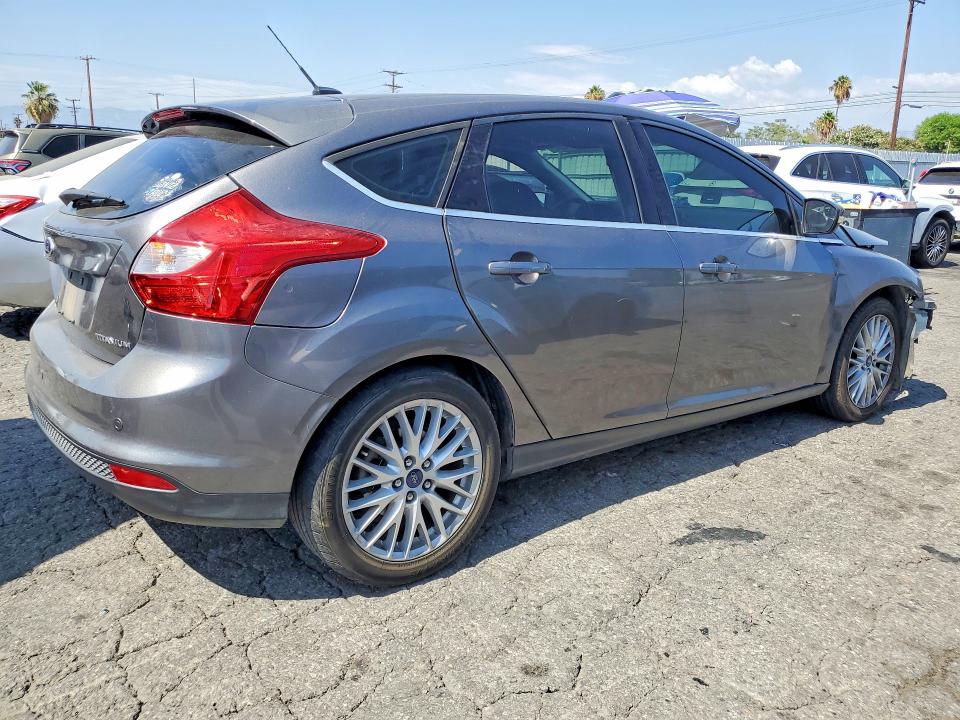 Продажа на аукционе авто 2014 Ford Focus, vin: 1FADP3N23EL294269, номер лота: 64500236