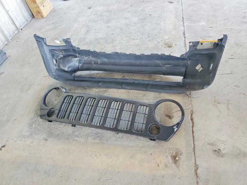2005 Jeep Liberty მანქანა იყიდება აუქციონზე, vin: 1J4GK48K35W710790, აუქციონის ნომერი: 63760346