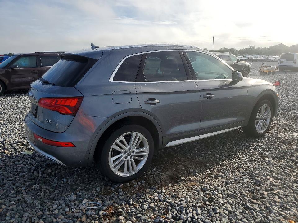 2018 Audi Q5 მანქანა იყიდება აუქციონზე, vin: WA1BNAFY9J2199966, აუქციონის ნომერი: 64305856
