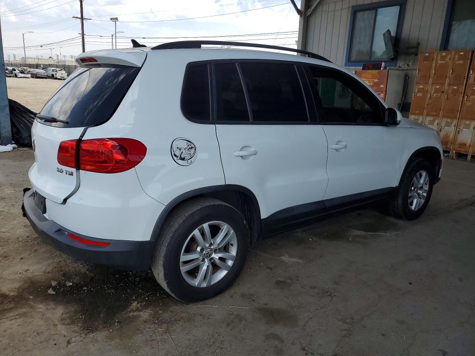 2015 Volkswagen Tiguan მანქანა იყიდება აუქციონზე, vin: WVGAV7AX7FW564031, აუქციონის ნომერი: 64634306