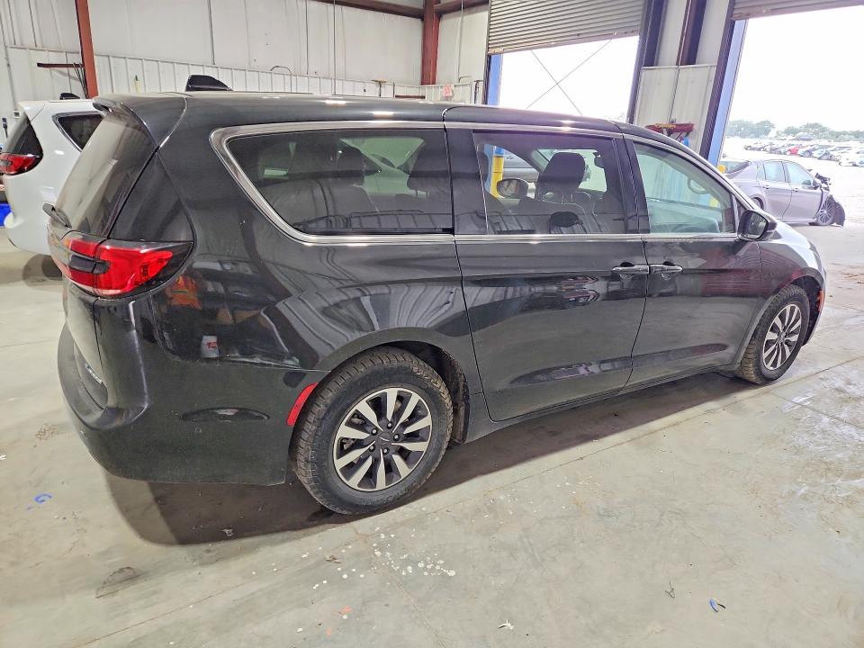 Продаж на аукціоні авто 2023 Chrysler Pacifica, vin: 2C4RC1L75PR572694, номер лоту: 64870886