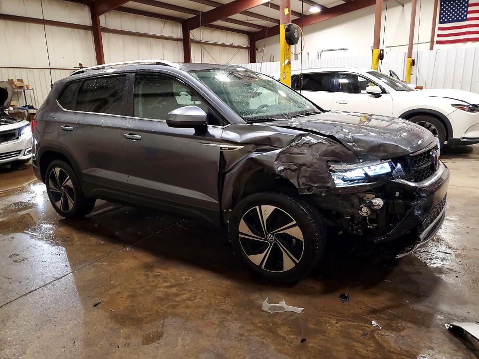 2024 Volkswagen Taos მანქანა იყიდება აუქციონზე, vin: 3VVUX7B22RM061415, აუქციონის ნომერი: 65739736