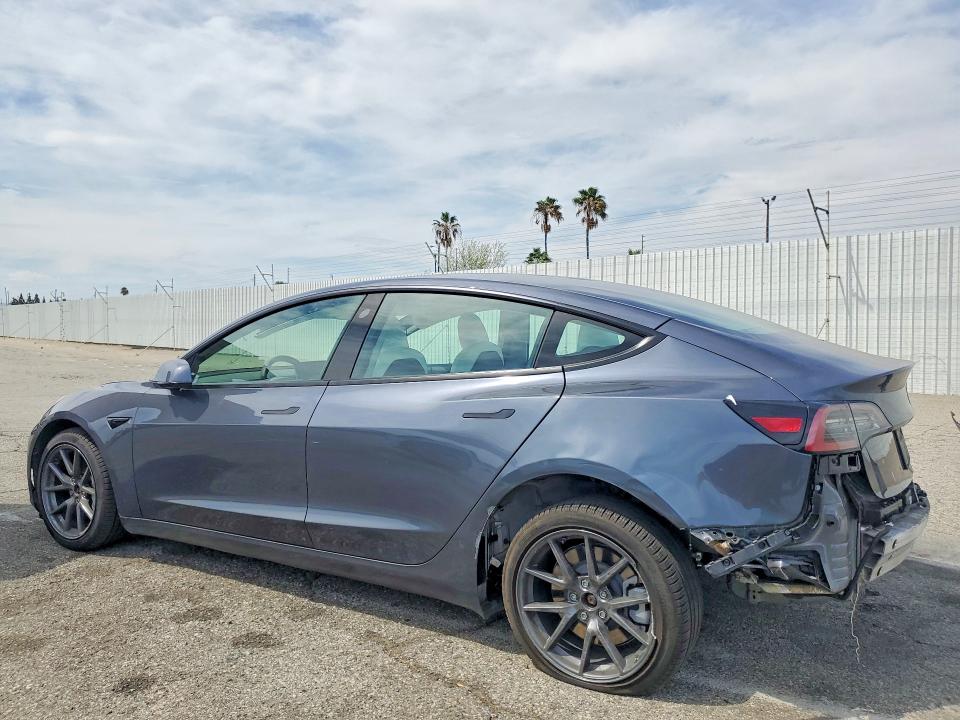 66472776 :رقم المزاد ، 5YJ3E1EB2NF136752 vin ، 2022 Tesla Model 3 مزاد بيع