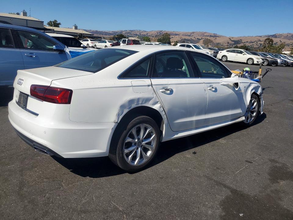 66839616 :رقم المزاد ، WAUD8AFC3JN054170 vin ، 2018 Audi A6 مزاد بيع
