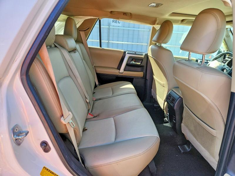 65586176 :رقم المزاد ، JTEBU5JR6F5223769 vin ، 2015 Toyota 4runner مزاد بيع
