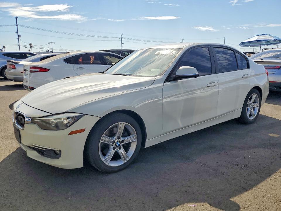 65037846 :رقم المزاد ، WBA3A5G50CNN65782 vin ، 2012 Bmw 328 مزاد بيع