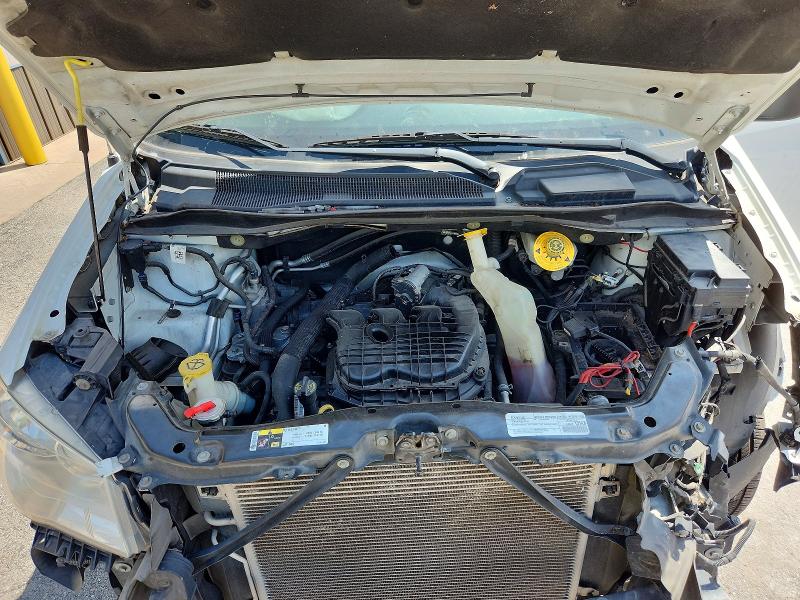 65444996 :رقم المزاد ، 2C7WDGBG0JR303713 vin ، 2018 Dodge Grand Caravan مزاد بيع