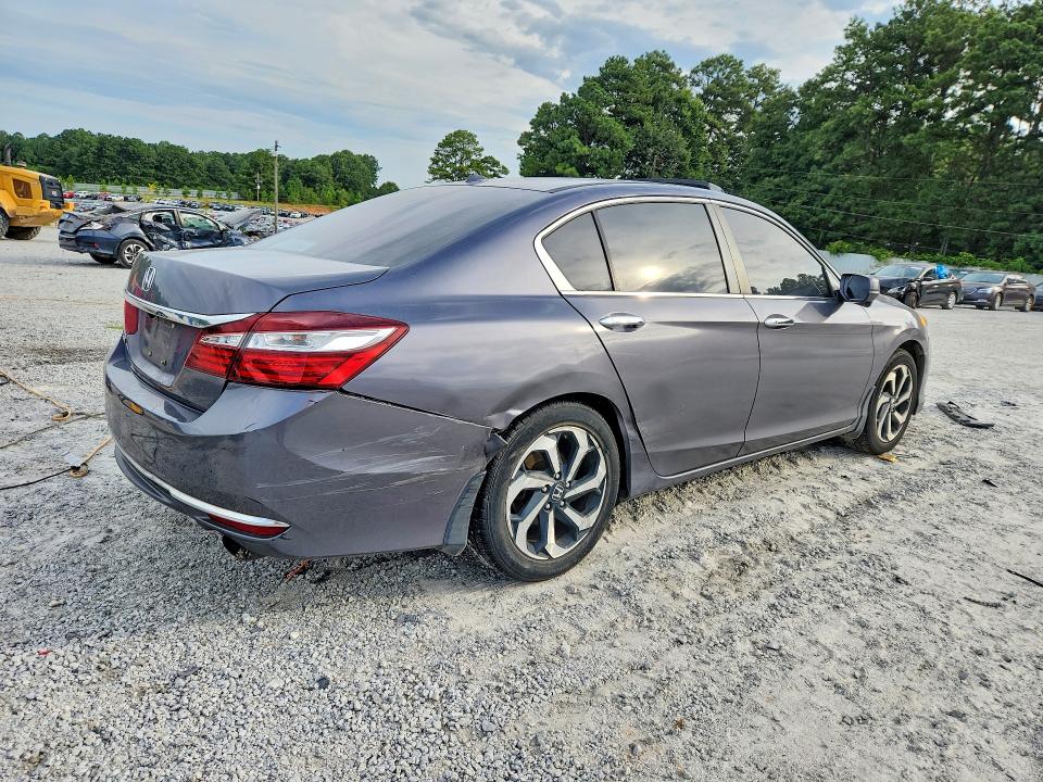 2016 Honda Accord მანქანა იყიდება აუქციონზე, vin: 1HGCR2F82GA117158, აუქციონის ნომერი: 65454816