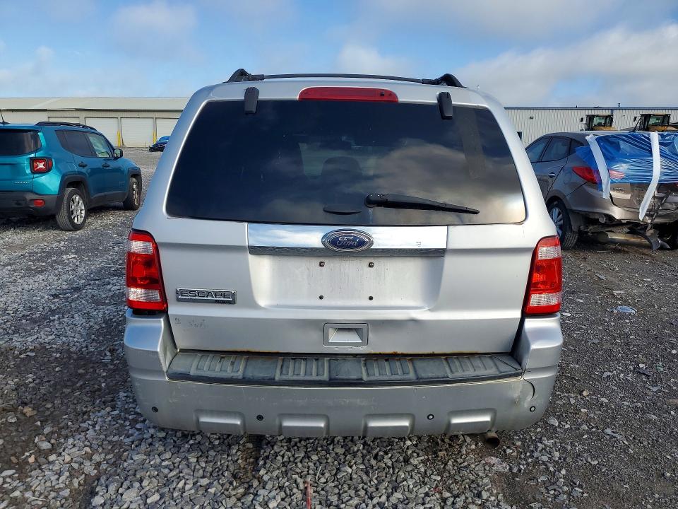 63511816 :رقم المزاد ، 1FMCU9E77CKC01913 vin ، 2012 Ford Escape مزاد بيع