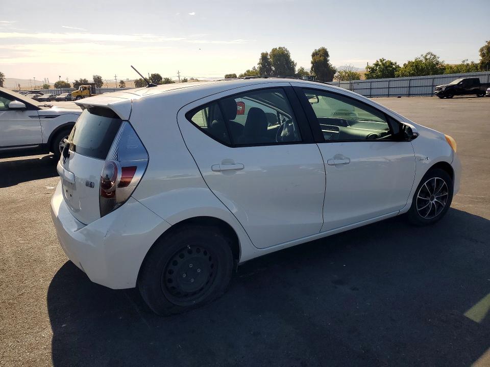 Продаж на аукціоні авто 2013 Toyota Prius C, vin: JTDKDTB35D1550879, номер лоту: 64329736