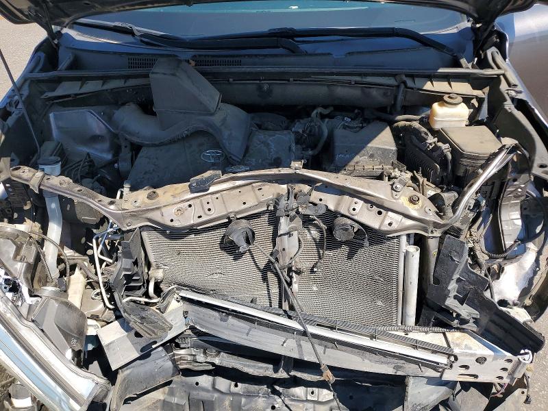 2018 Toyota Highlander მანქანა იყიდება აუქციონზე, vin: 5TDKZRFHXJS273848, აუქციონის ნომერი: 66547376