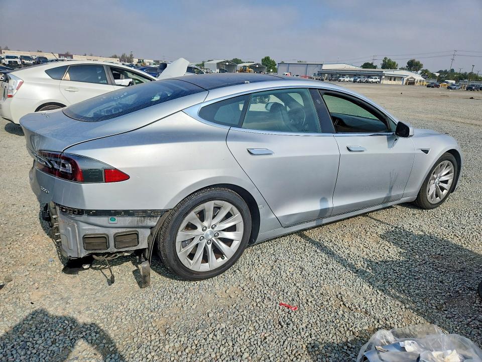 Aukcja sprzedaży 2018 Tesla Model S, vin: 5YJSA1E28JF269355, numer aukcji: 64081966