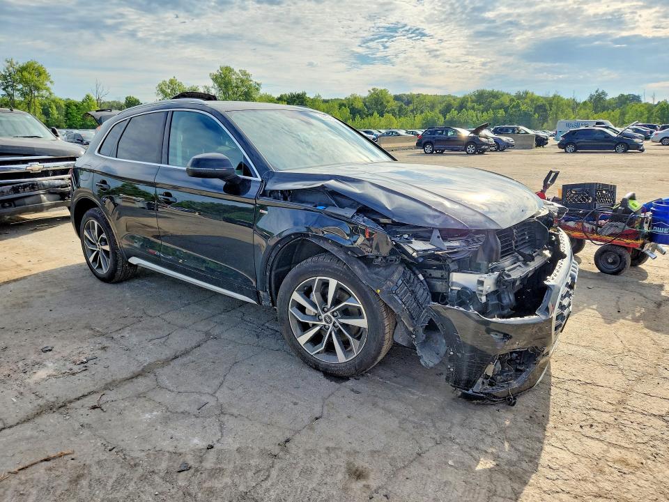 63754546 :رقم المزاد ، WA1EAAFY8N2057896 vin ، 2022 Audi Q5 مزاد بيع