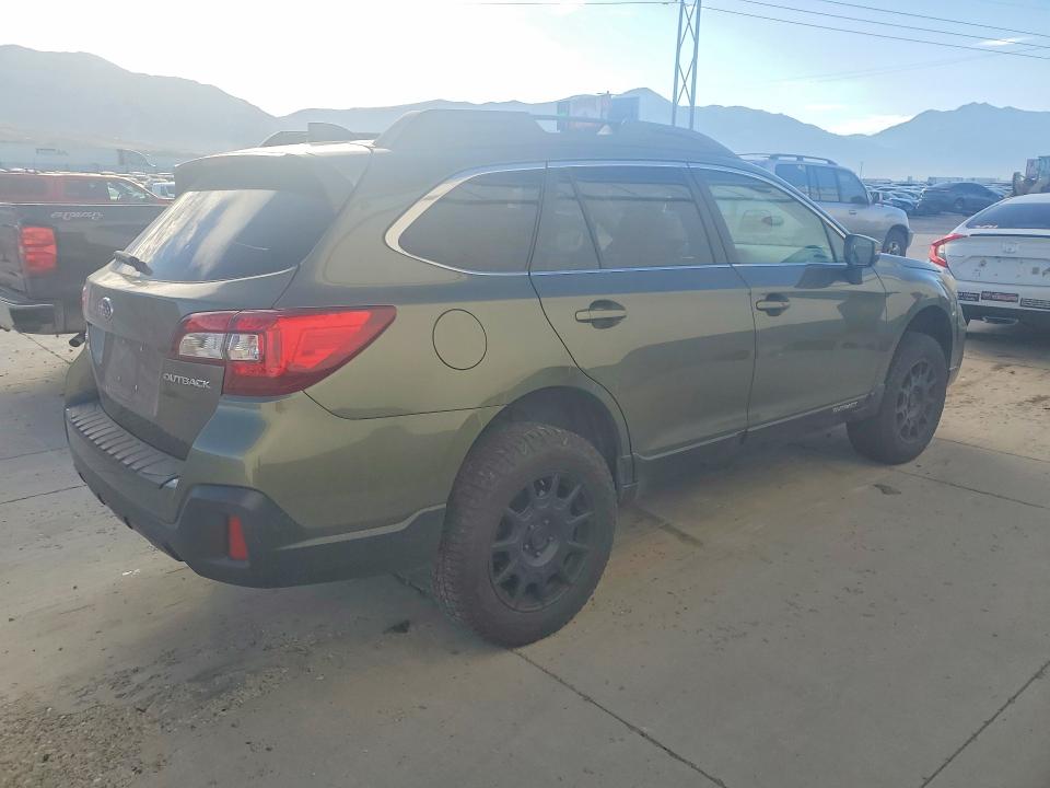 65866076 :رقم المزاد ، 4S4BSAFC9J3355352 vin ، 2018 Subaru Outback مزاد بيع