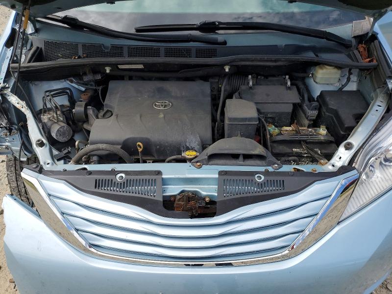 64058096 :رقم المزاد ، 5TDKK3DC3FS536889 vin ، 2015 Toyota Sienna مزاد بيع