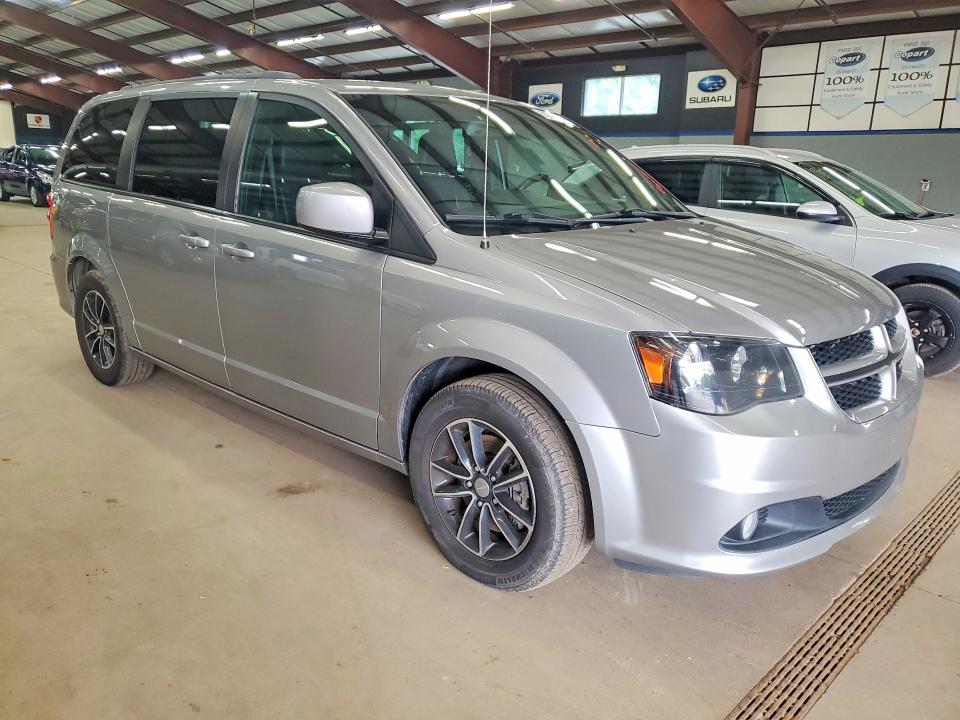 63363586 :رقم المزاد ، 2C4RDGEG2JR283924 vin ، 2018 Dodge Grand Caravan مزاد بيع