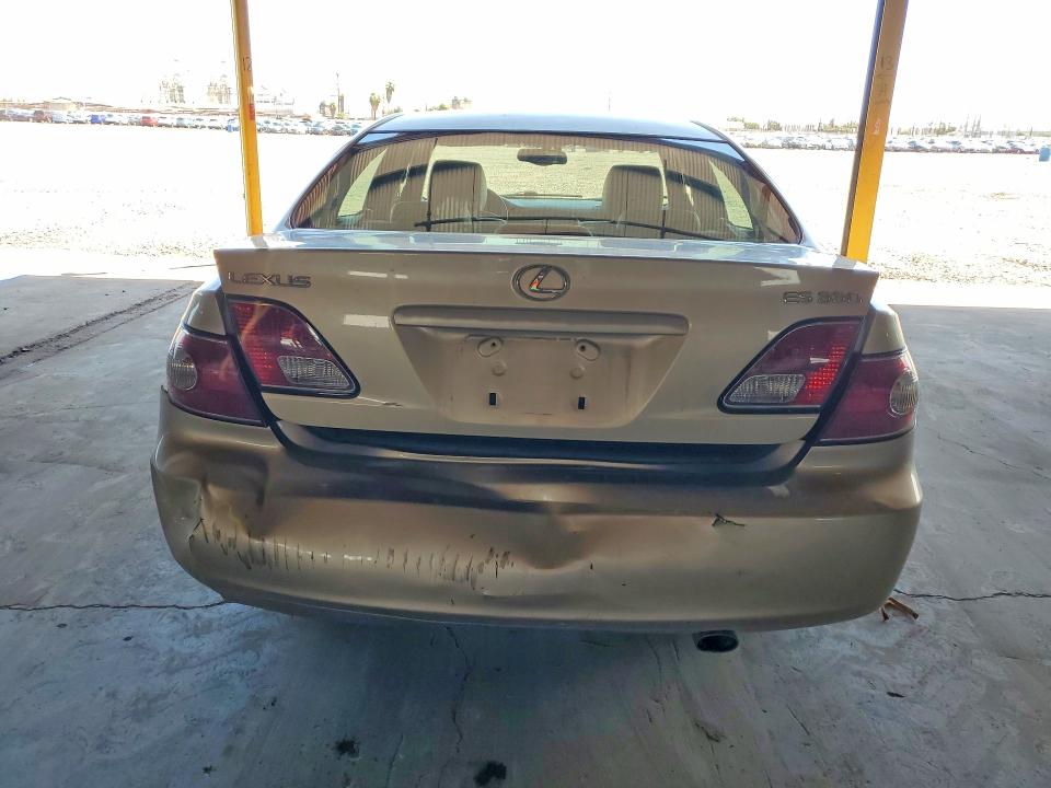 65571526 :رقم المزاد ، JTHBA30G740011019 vin ، 2004 Lexus Es مزاد بيع