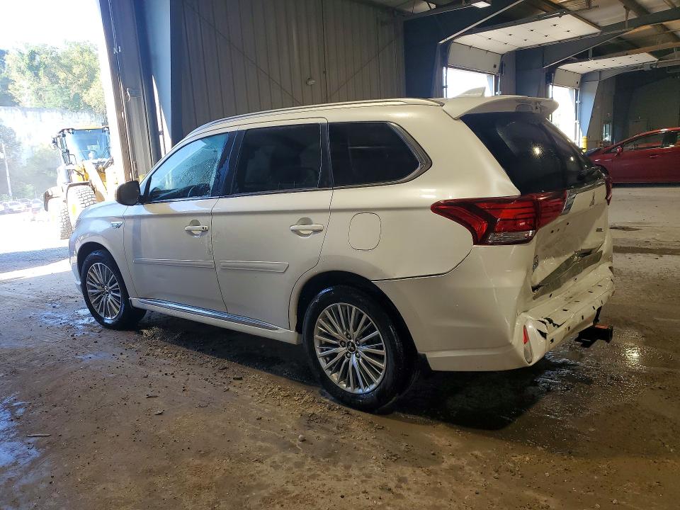 Продажа на аукционе авто 2021 Mitsubishi Outlander, vin: JA4J2VA7XMZ000932, номер лота: 65873056