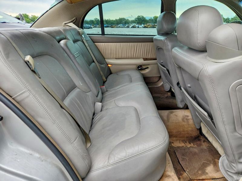 64181386 :رقم المزاد ، 1G4CW54K524144476 vin ، 2002 Buick Park Avenue مزاد بيع