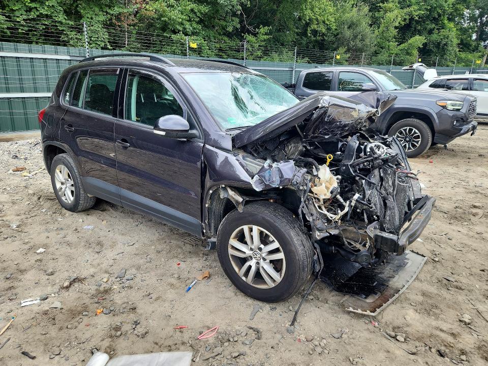 66164676 :رقم المزاد ، WVGBV7AX8GW592605 vin ، 2016 Volkswagen Tiguan مزاد بيع