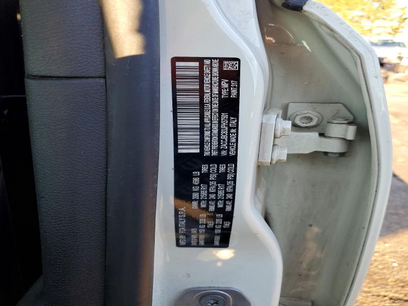 Продаж на аукціоні авто 2018 Jeep Renegade, vin: ZACCJBCB3JPH37501, номер лоту: 67039766