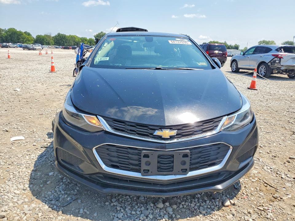2017 Chevrolet Cruze მანქანა იყიდება აუქციონზე, vin: 1G1BE5SM3H7237584, აუქციონის ნომერი: 64137036