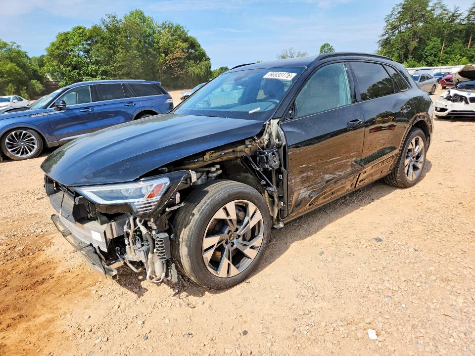66033176 :رقم المزاد ، WA1AAAGE5NB045966 vin ، 2022 Audi E-tron مزاد بيع
