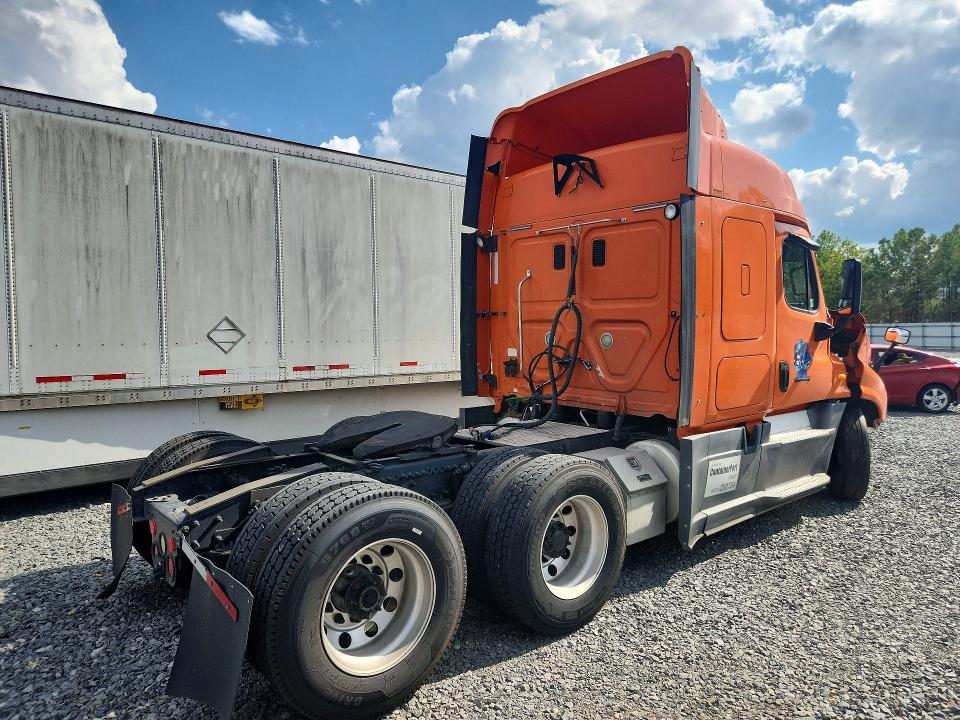 2014 Freightliner Cascadia მანქანა იყიდება აუქციონზე, vin: 1FUGGLD5XELFK3349, აუქციონის ნომერი: 64265986